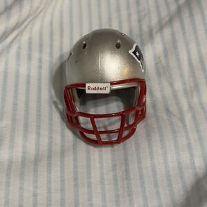 Riddell New England Patriots Mini Collectible Football Helmet Pre-owned